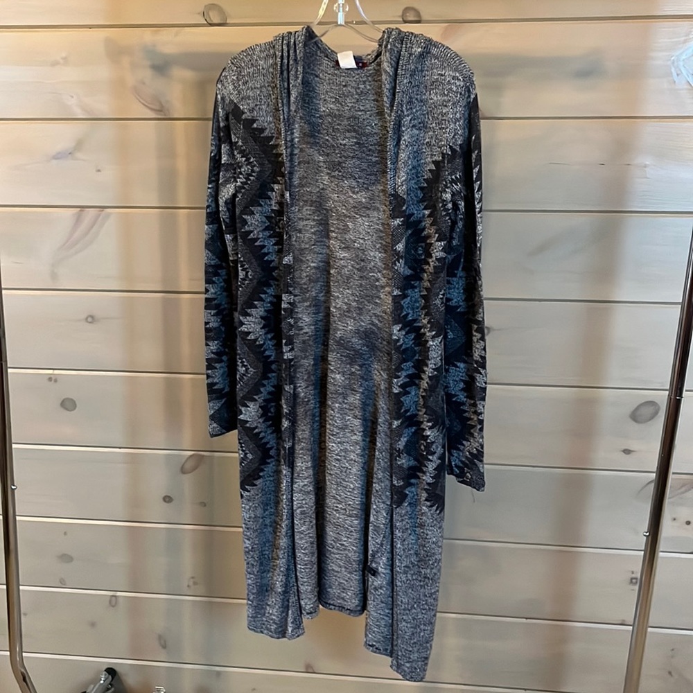 Silver gate long cover up with hood Aztec